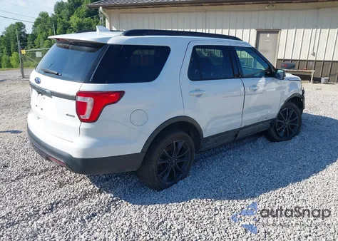 2017 Ford Explorer Xlt z USA, uszkodzony, nr VIN 1FM5K8D81HGD33210